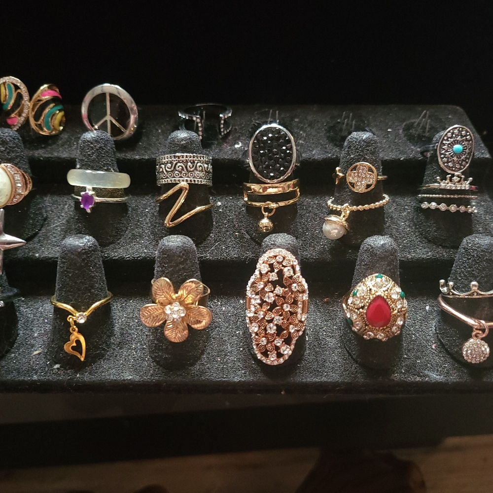 RING LOT #13
